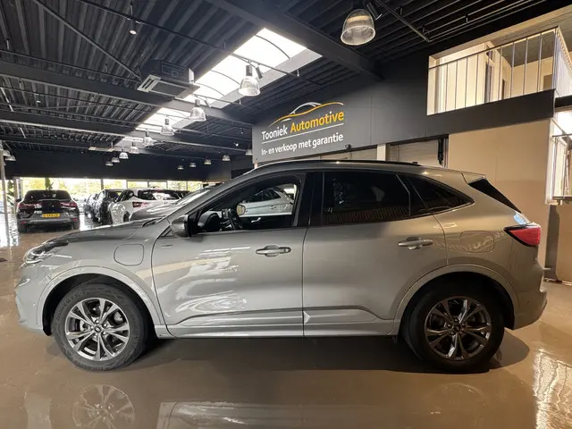 Ford Kuga 2.5 PHEV ST-Line 2022 Hybride Benzine 6