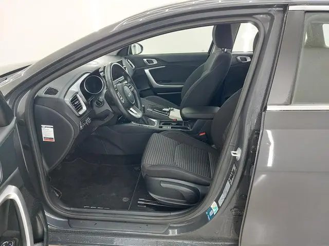 Kia Ceed Sportswagon 1.0 T-GDI DYNAMICLINE 2024 Benzine 5