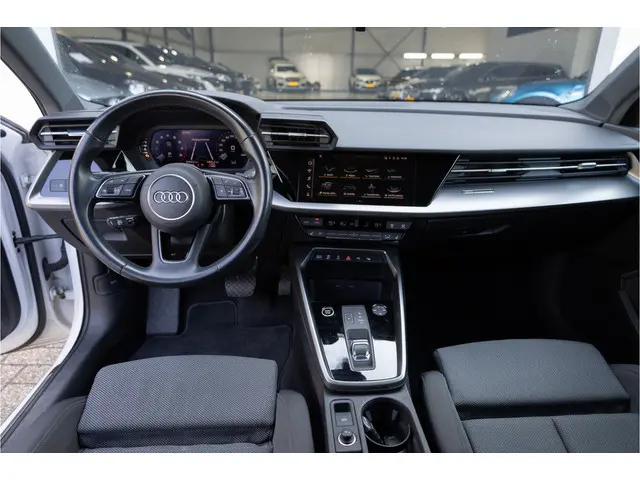 Audi A3 Sportback 35 TFSI Advanced edition 2021 Benzine 12