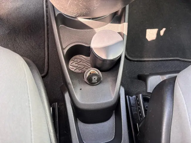 Lancia Ypsilon 0.9 TwinAir Silver + 2013 Benzine 11