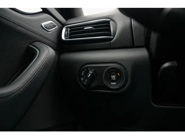 Maserati Levante 3.0 V6 S AWD SQ4 2017 Benzine 22