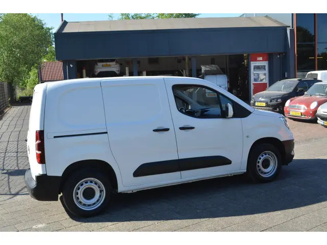 Opel Combo 1.5D L1H1 Edition 2020 Diesel 5