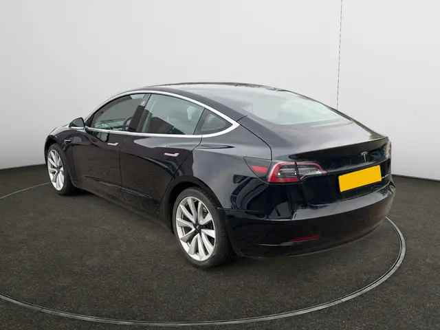 Tesla Model 3 Long Range AWD 75 kWh 2019 Elektrisch 28