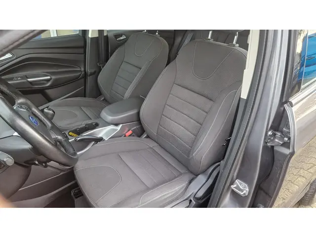 Ford Kuga 1.6 Titanium 2014 Benzine 6