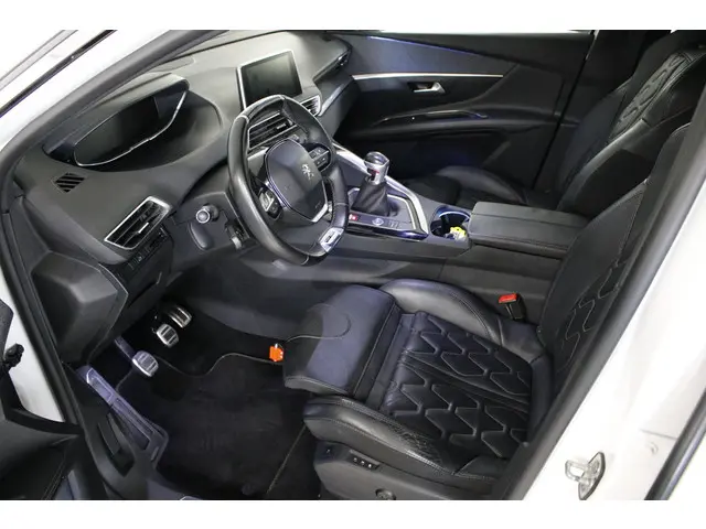 Peugeot 3008 1.2 PureTech GT Line 130 PK. 2017 Benzine 14