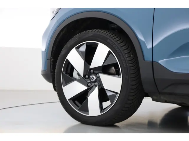 Volvo C40 S.M. Ext. Range Ultimate 82 kWh 2024 Elektrisch 25