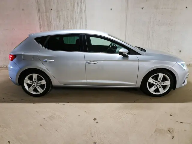SEAT Leon 1.4 EcoTSI FR Business Intense 2018 Benzine 9