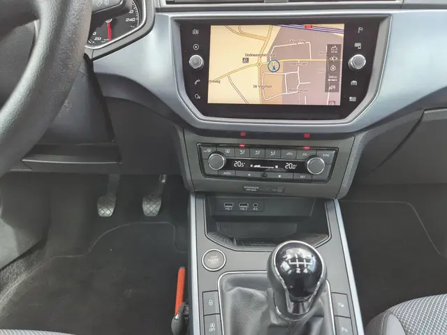 SEAT Arona 1.0 TSI Style Business Intense 2019 Benzine 15
