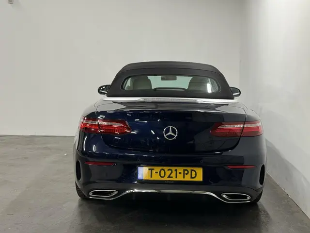 Mercedes-Benz E-Klasse Cabrio 300 AMG LINE 2018 Benzine 15