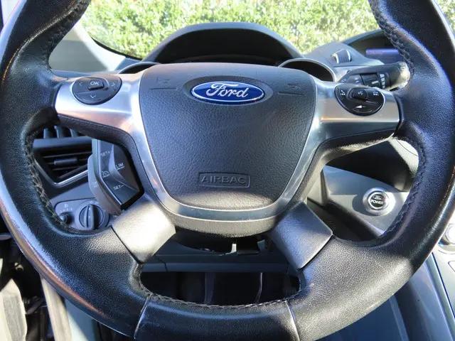 Ford C-MAX 1.6 EcoBoost Titanium 2013 Benzine 27