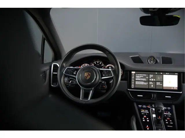 Porsche Cayenne 3.0 E-Hybrid 2018 Hybride Benzine 44
