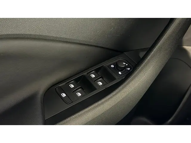 Škoda Kamiq 1.5 TSI ACT Business Edition 2020 Benzine 23