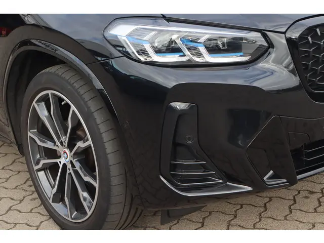 BMW X4 xDrive20i Business Edition Plus 2022 Benzine 14