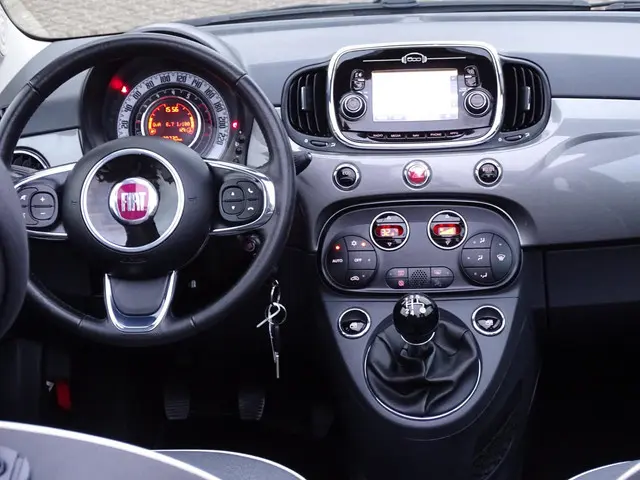 Fiat 500C 0.9 TwinAir Turbo Lounge cabrio 2016 Benzine 13