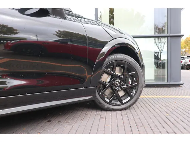 MINI 3-Deurs Cooper C 2025 Benzine 25