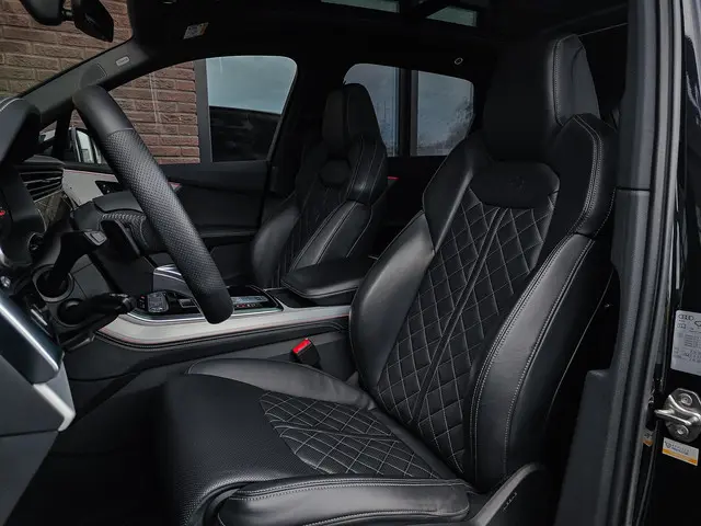 Audi Q7 60 TFSI e Competition 2020 Hybride Benzine 47