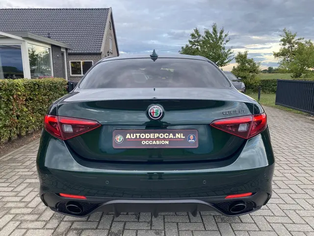 Alfa Romeo Giulia 2.0 T AWD Veloce 2021 Benzine 4