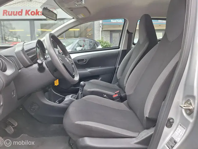 Toyota Aygo 1.0 VVT-i x-FUN 2021 Benzine 17