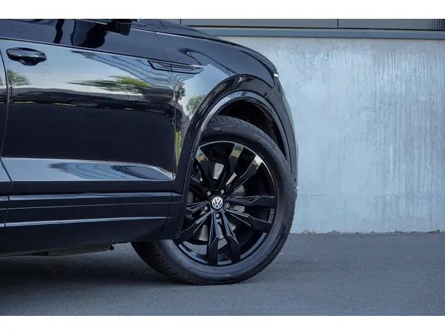 Volkswagen Touareg 3.0 TDI R-Line 2018 Diesel 13