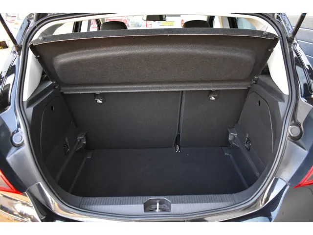 Opel Corsa 1.4 Innovation automaat/weinig km. 2016 Benzine 12
