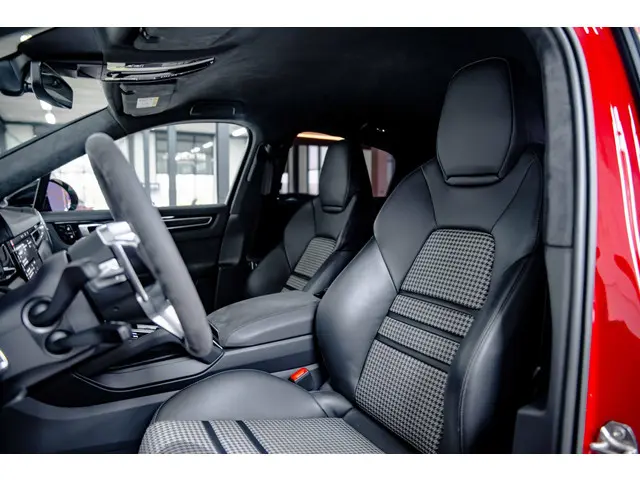 Porsche Cayenne Coupé 4.0 GTS 2021 Benzine 19