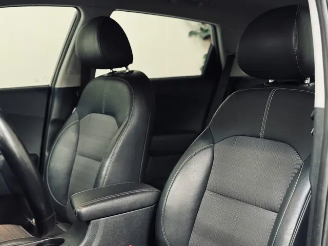 Kia Niro 1.6 GDi Hybrid DynamicLine 2018 Hybride Benzine 4