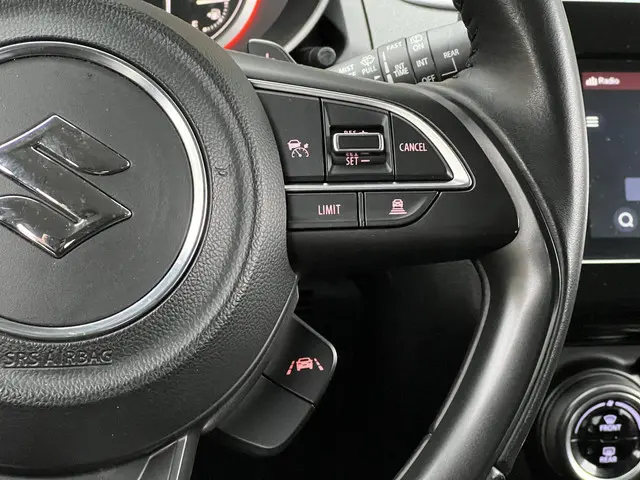 Suzuki Swift 1.2 Style Smart Hybrid 2022 Benzine 22