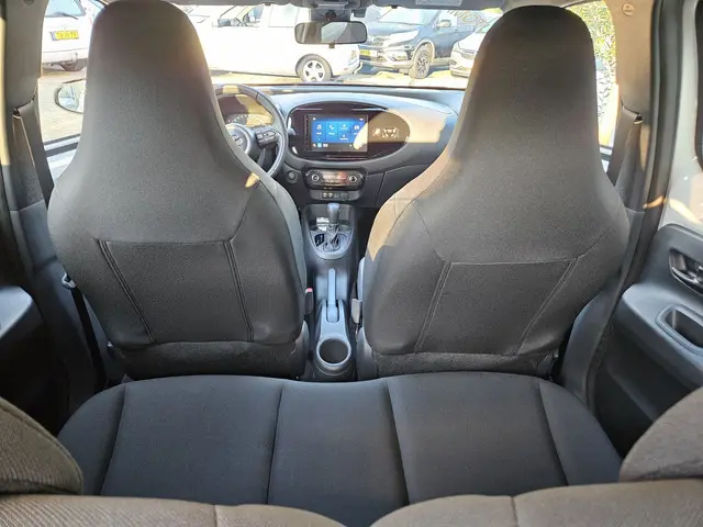 Toyota Aygo X 1.0 VVT-i S-CVT Play,(btw auto) 2025 Benzine 8