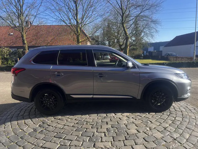 Mitsubishi Outlander 2.0 Business Edition 2018 Benzine 5