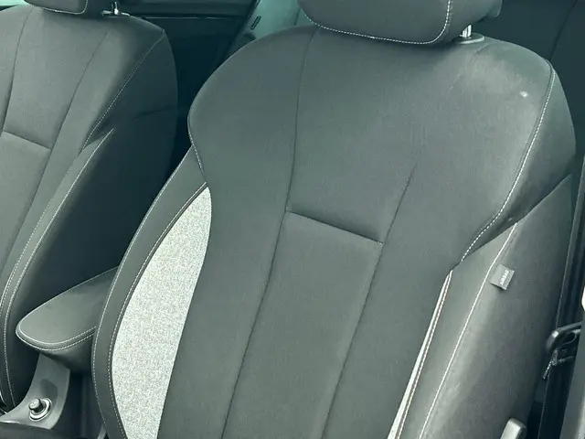 Škoda Kamiq 1.0 TSI Business Edition DSG 2025 Benzine 16