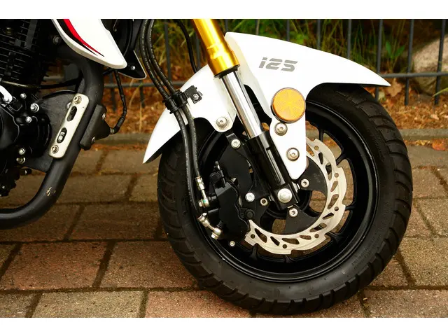 Honda Monkey GROME | 125 A1 A2 2021 Benzine 10