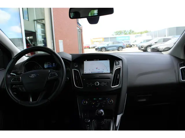Ford Focus Wagon 1.0 EcoBoost Titanium 2018 Benzine 9