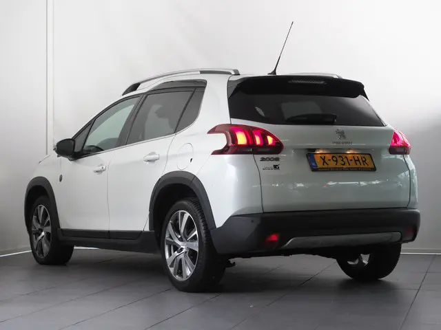 Peugeot 2008 3