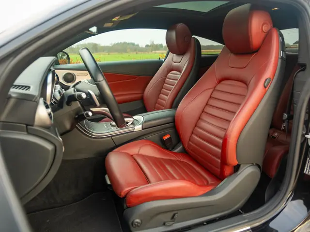 Mercedes-Benz C-Klasse Coupé AMG 43 4MATIC 2017 Benzine 3