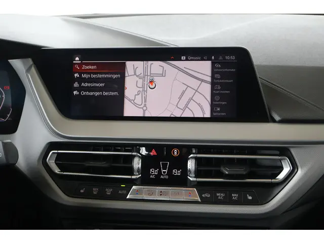 BMW 1 Serie 118i 2021 Benzine 13