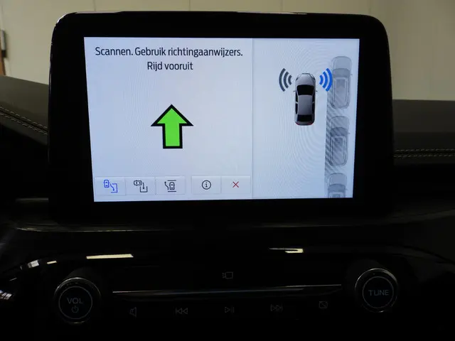 Ford Kuga 2.5 PHEV Plug-In Vignale 2021 Hybride Benzine 15