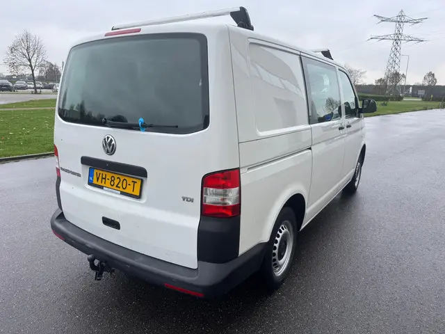 Volkswagen Transporter 2.0 TDI DC L1H2 2014 Diesel 5