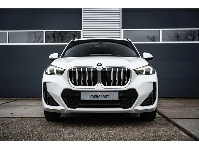 BMW X1 sDrive20i M Sport 2023 Hybride Benzine 4