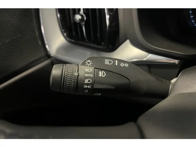 Volvo XC60 T5 Momentum Business 2019 Benzine 20