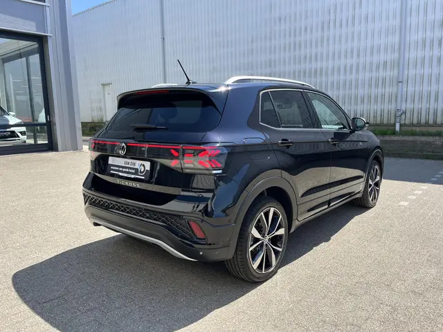 Volkswagen T-Cross 1.0 TSI R-Line Business 2024 Benzine 67