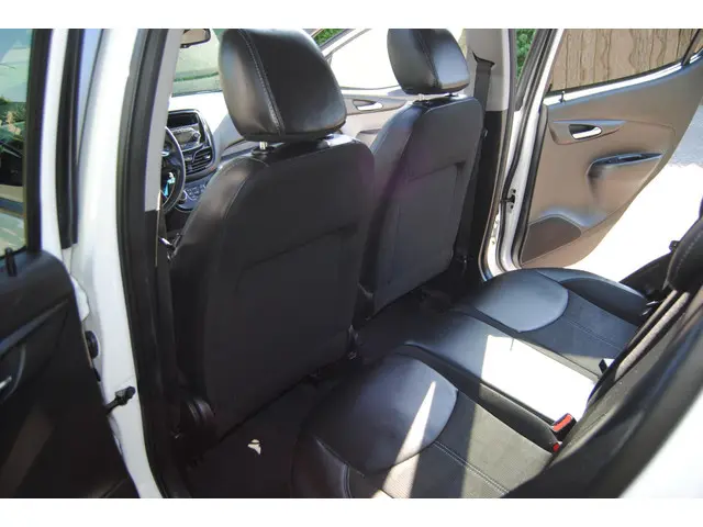 Opel KARL 1.0 ecoFLEX Innovation 2017 Benzine 9