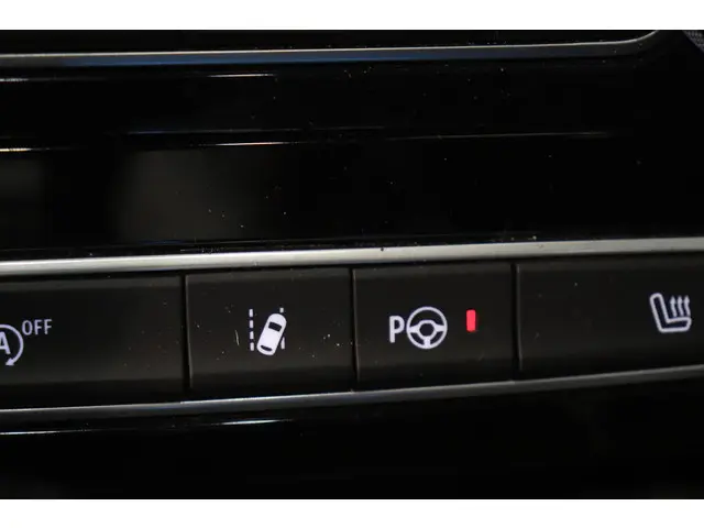 Renault Talisman 1.3 TCe Business Intens 2022 Benzine 29