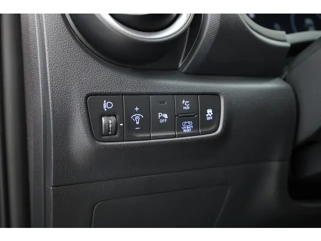 Hyundai Kona 1.6 GDI HEV Fashion 2022 Hybride Benzine 9