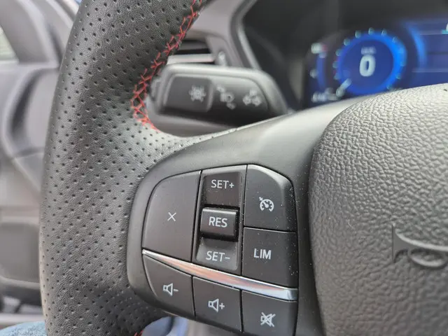Ford Kuga 2.5 PHEV ST-Line 2024 Hybride Benzine 50