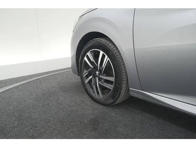 Peugeot 208 PureTech 100 Allure 2022 Benzine