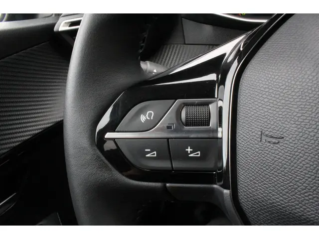 Peugeot 208 1.2 PureTech Allure Pack 2023 Benzine 17
