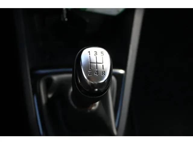 Renault Clio Estate 0.9 TCe Zen 2017 Benzine 22