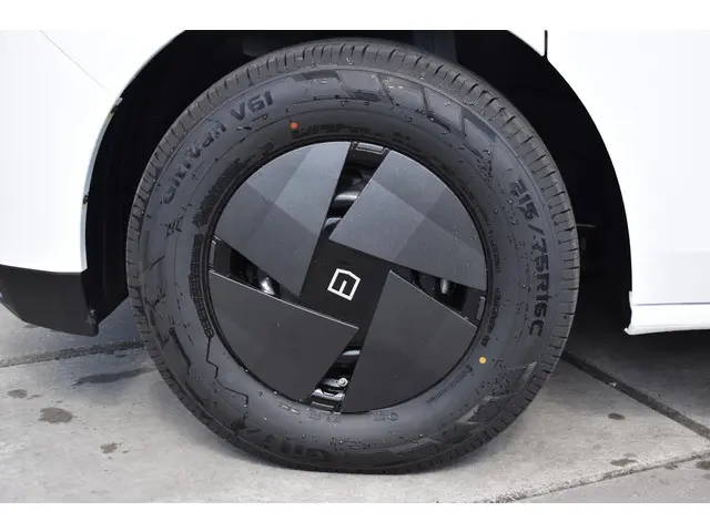 Farizon SV L1H1 83 kWh 2025 Elektrisch 7