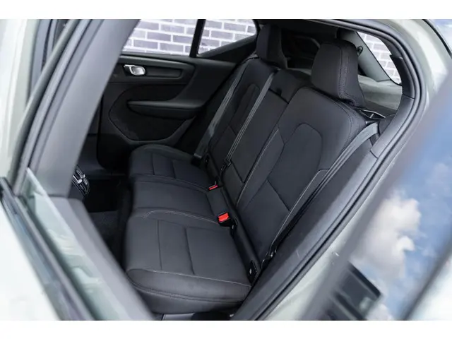 Volvo XC40 Recharge 70 kWh Pro 2021 Elektrisch 19