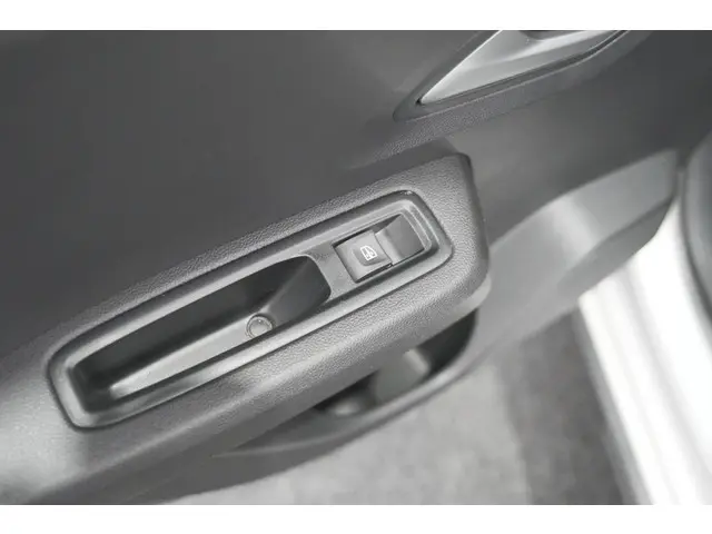 Dacia Sandero Stepway TCe 90 Expression 2023 Benzine 36